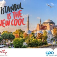 Scopri la straordinaria fusione fra Oriente e Occidente, fra passato e presente di Istanbul! Una città molteplice e sconfinata, dove panorami mozzafiato si estendono sia in Europa che in Asia. Una meta dalla bellezza surreale, in grado di affascinarti in ogni stagione!